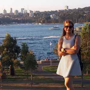 Meet your Posher, Azin